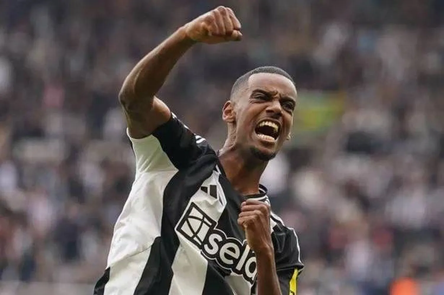 ألكسندر إيزاك (وسائل إعلام بريطانية)