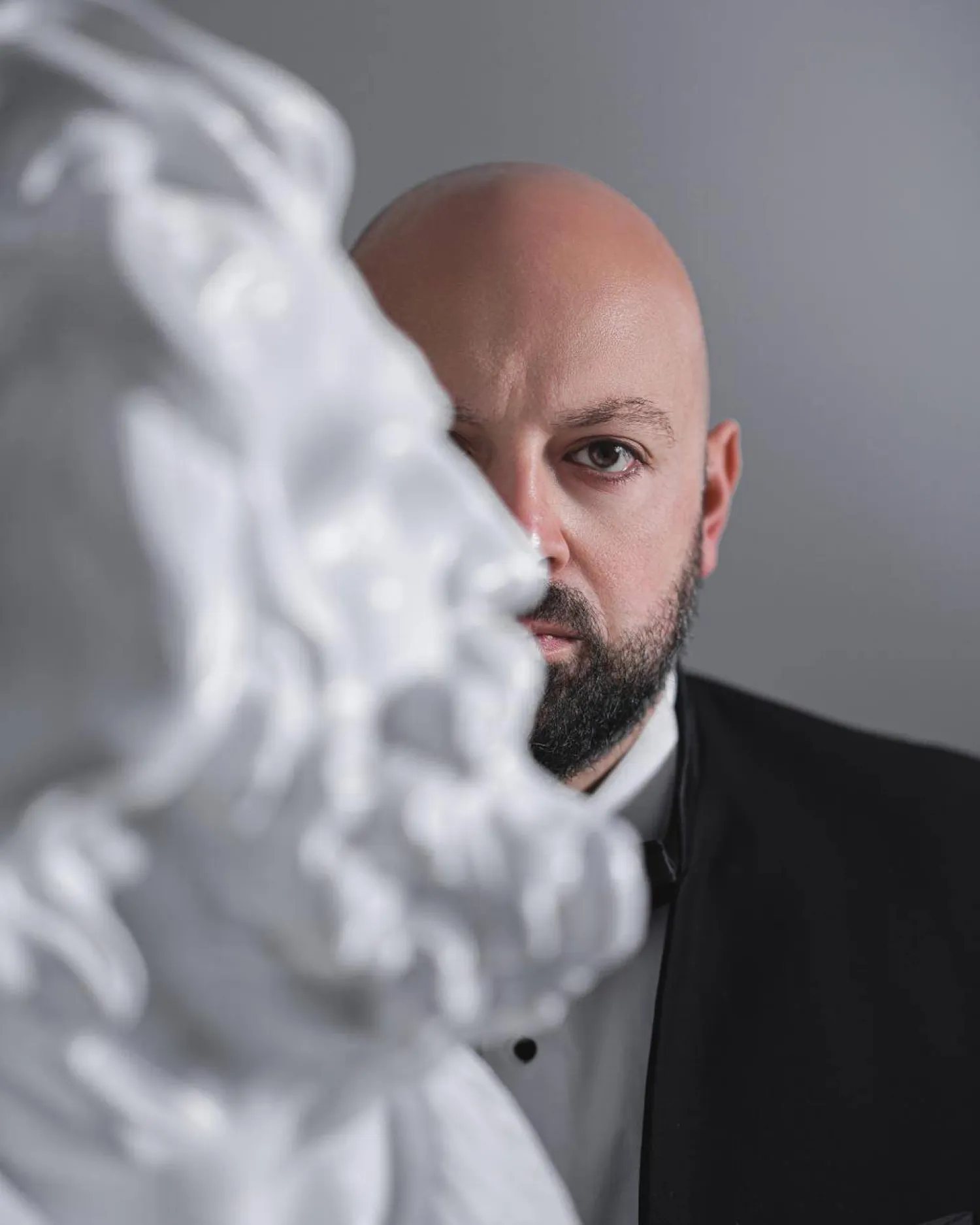 يُحضّر لحفل موسيقي في 26 سبتمبر مع عازف الكمان جهاد عقل (بسام شليطا)