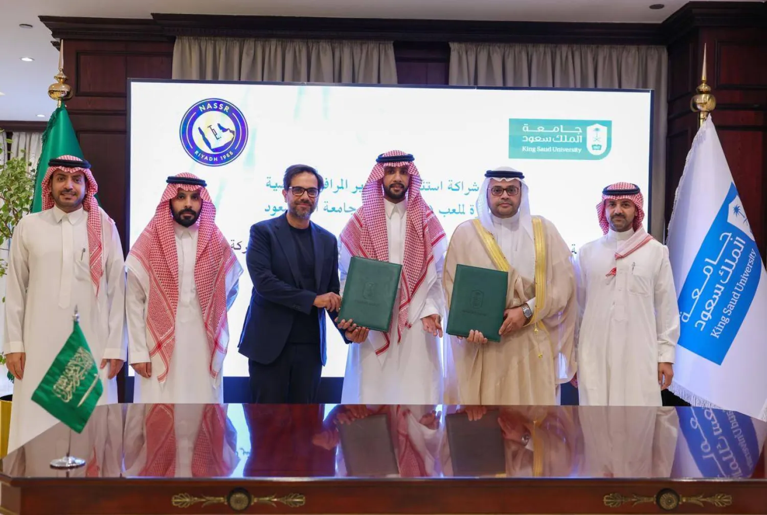 جانب من مراسم توقيع الاتفاقية (الشرق الأوسط)
