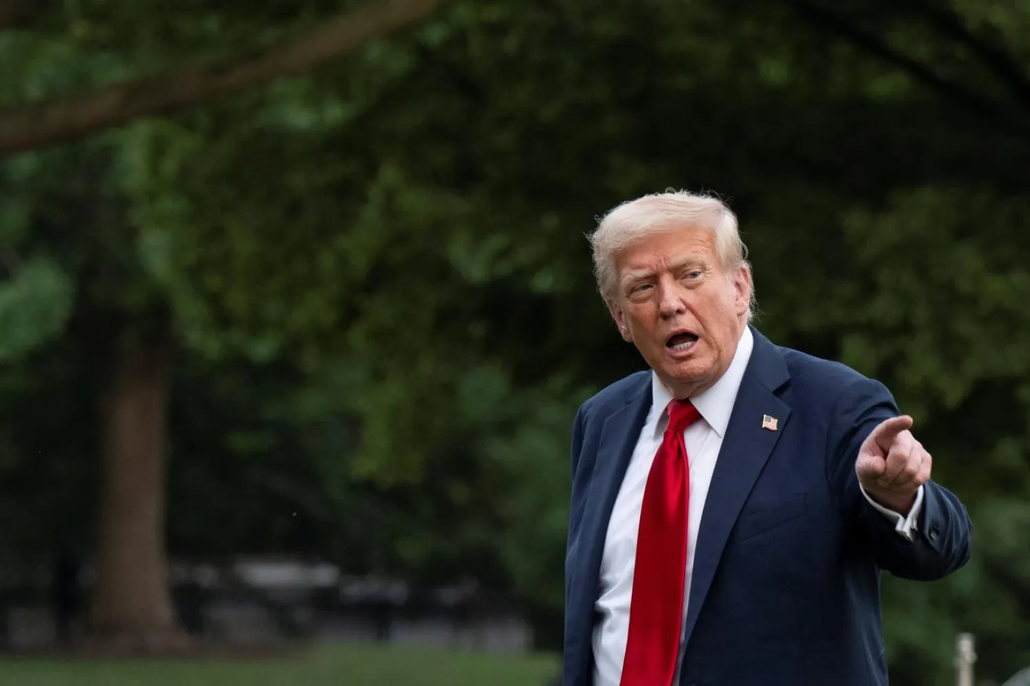 Sansürsüz Epstein belgelerinin yayımlanması için Trump üzerindeki baskı artıyor (Reuters)