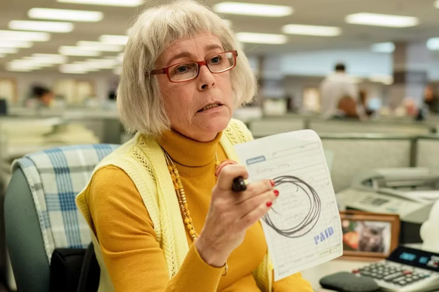 Jamie Lee Curtis, Her Şey Her Yerde Aynı Anda'daki (Everything Everywhere All at Once) performansıyla 2023'te En İyi Yardımcı Kadın Oyuncu dalında Oscar kazanmıştı (A24)