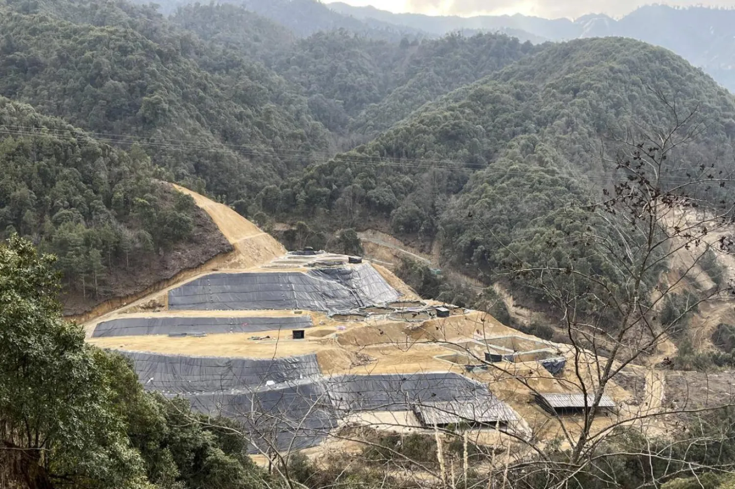 Myanmar'daki madencilik faaliyetleri, isyancıların elindeki Kaçin bölgesinde yoğunlaşıyor (AP)