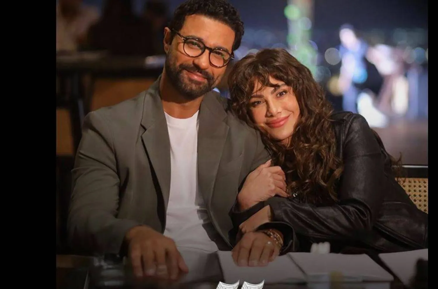 كريم فهمي وصبا مبارك في مسلسل «220 يوم» (صفحة كريم فهمي على «فيسبوك»)