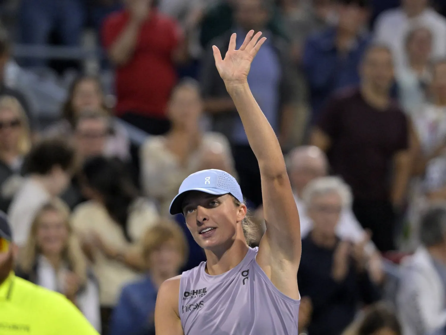 البولندية إيغا شفيونتيك المصنفة الثانية عالمياً (رويترز)