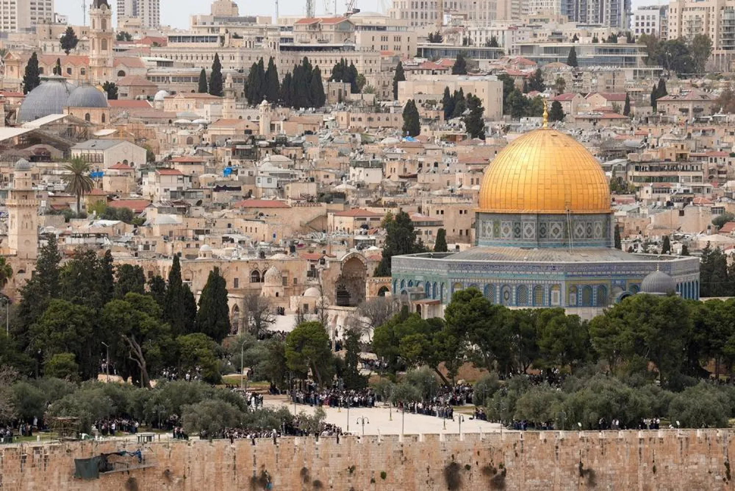 A general view of Al-Aqsa Mosque compound, also known to Jews as Temple Mount, as Muslim worshippers attend the last Friday prayers of the holy fasting month of Ramadan, in Jerusalem, March 28, 2025. (Reuters)