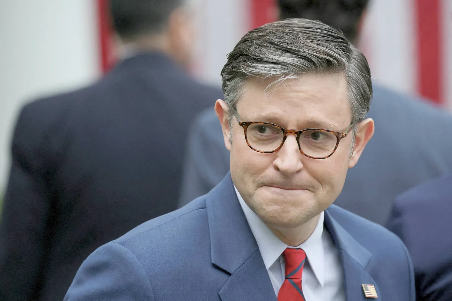 رئيس مجلس النواب مايك جونسون في البيت الأبيض 2 أبريل 2025 (رويترز)