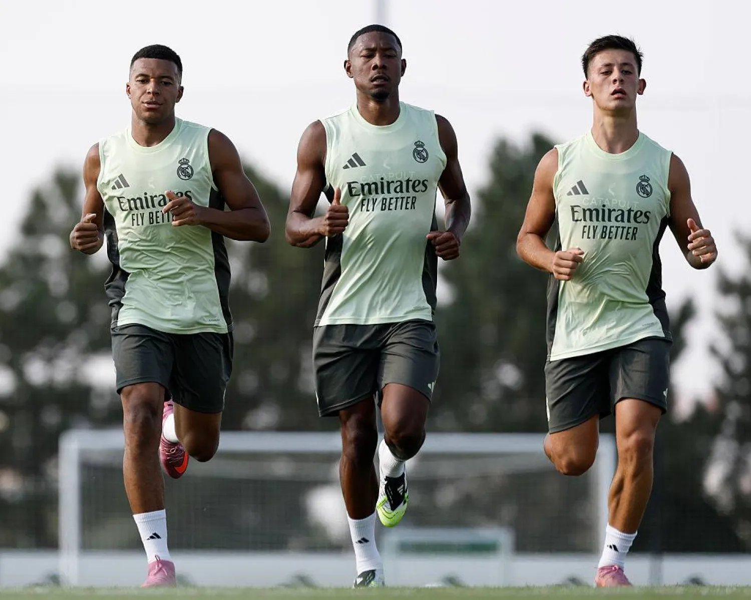 عاد فريق ريال مدريد الإسباني للتدريبات (وسائل إعلام عالمية) 