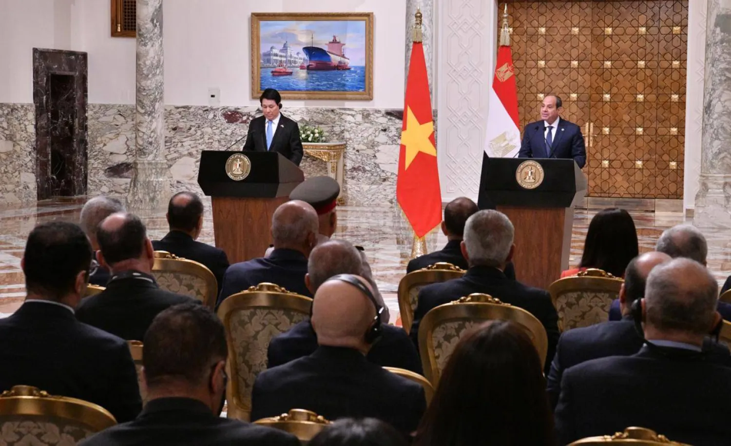 السيسي في مؤتمر صحافي مع نظيره الفيتنامي لوونغ كوونغ بالقاهرة (الرئاسة المصرية)