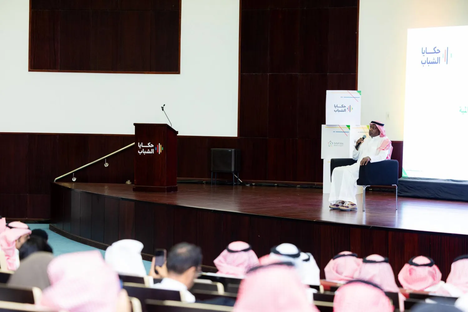 ماجد عبد الله خلال برنامج حكايا (وزارة الرياضة)