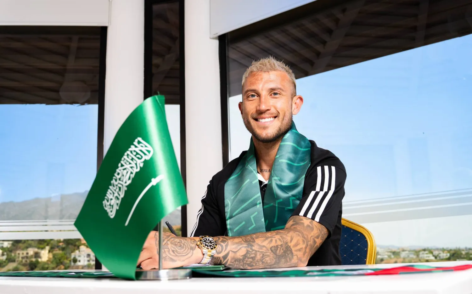 المدافع الكوستاريكي فرانشيسكو كالفو (نادي الاتفاق) 