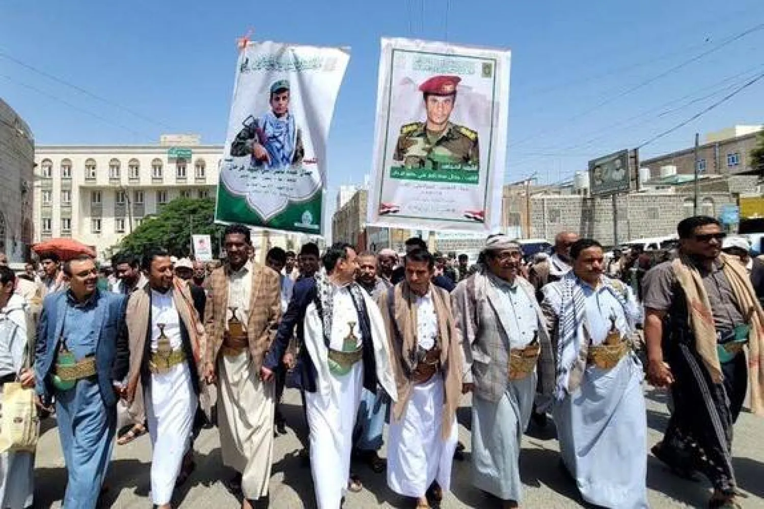 قتلى حوثيون شيعتهم الجماعة في محافظة حجة (إعلام حوثي)

