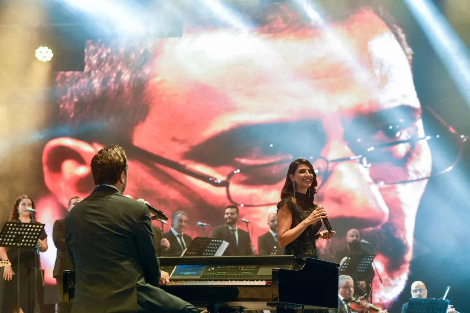 الفنانة فرح نخول تغني «كيفك إنت» (الشرق الأوسط)