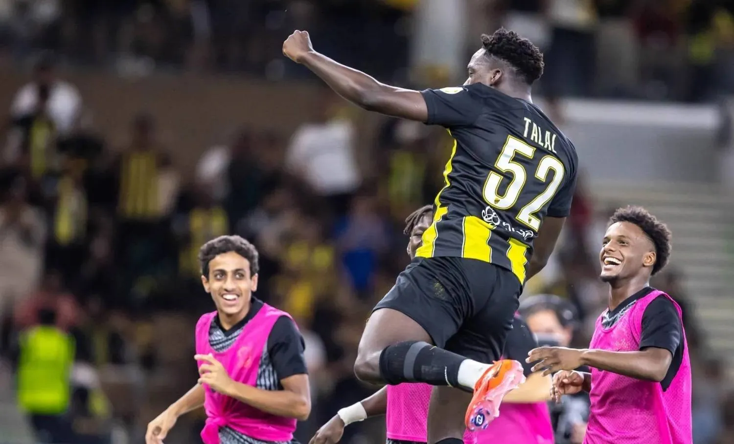 طلال حاجي بين الإعارة المحلية أو الاحتراف الخارجي (الشرق الأوسط)