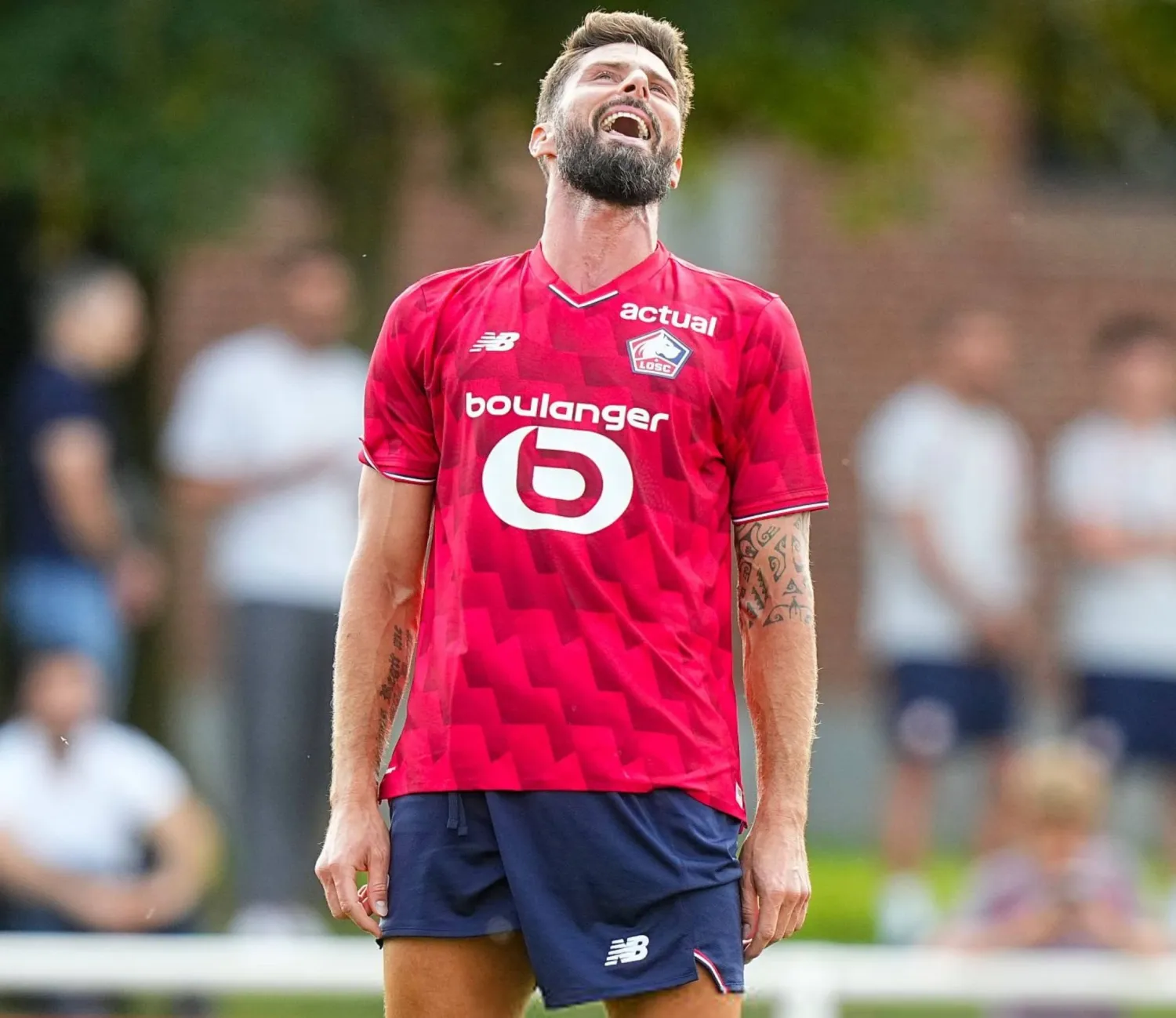 جيرو يتحسر على إحدى الفرص المهدرة (الشرق الأوسط)