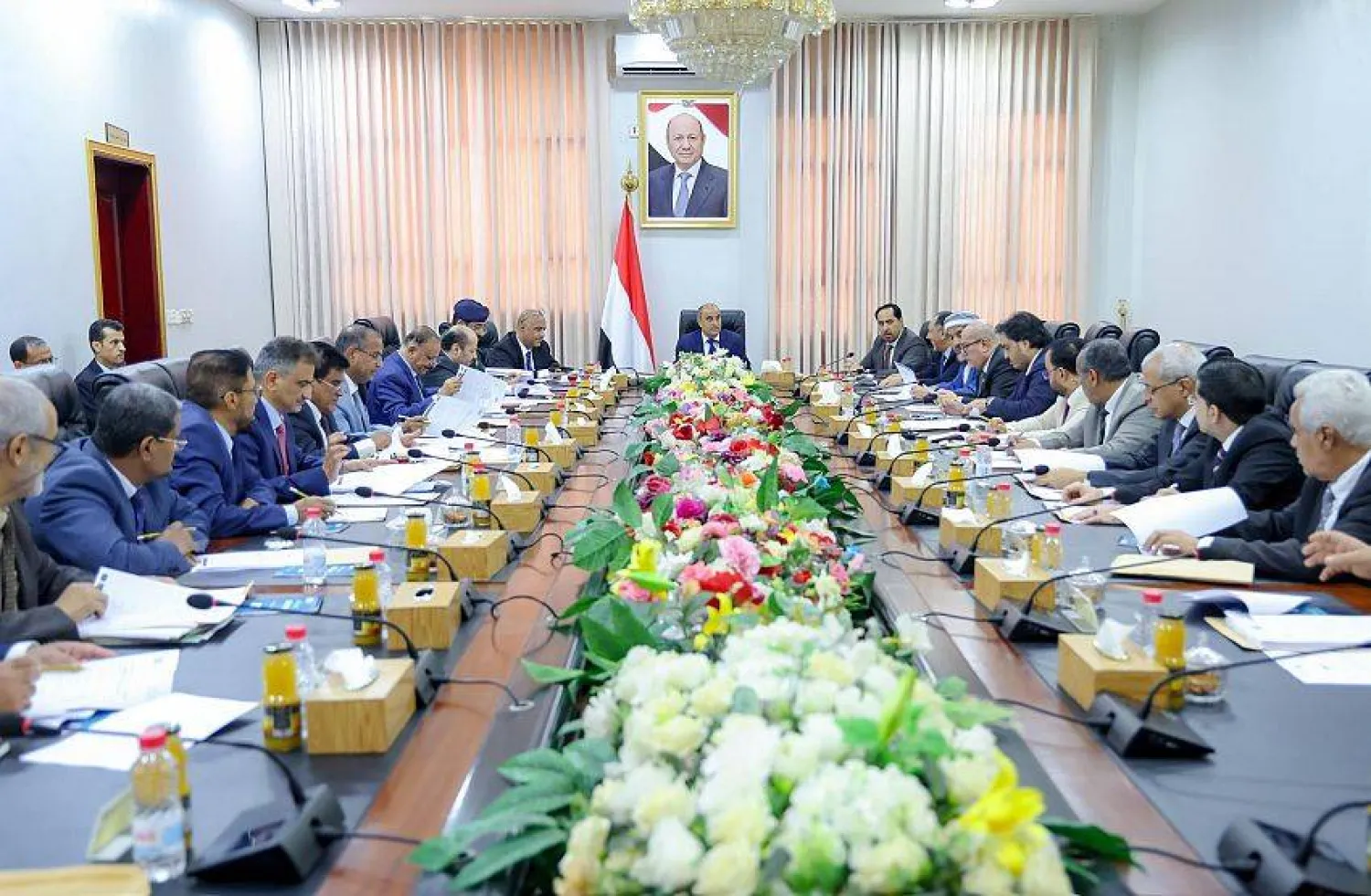 مجلس الوزراء اليمني في مدينة عدن (سبأ)