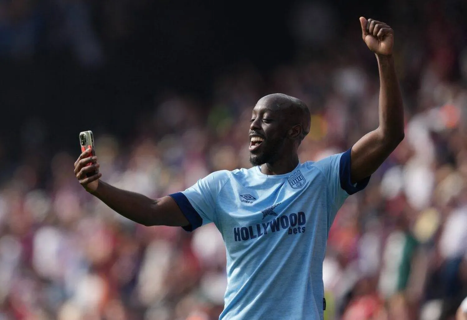 يواني ويسا (رويترز)