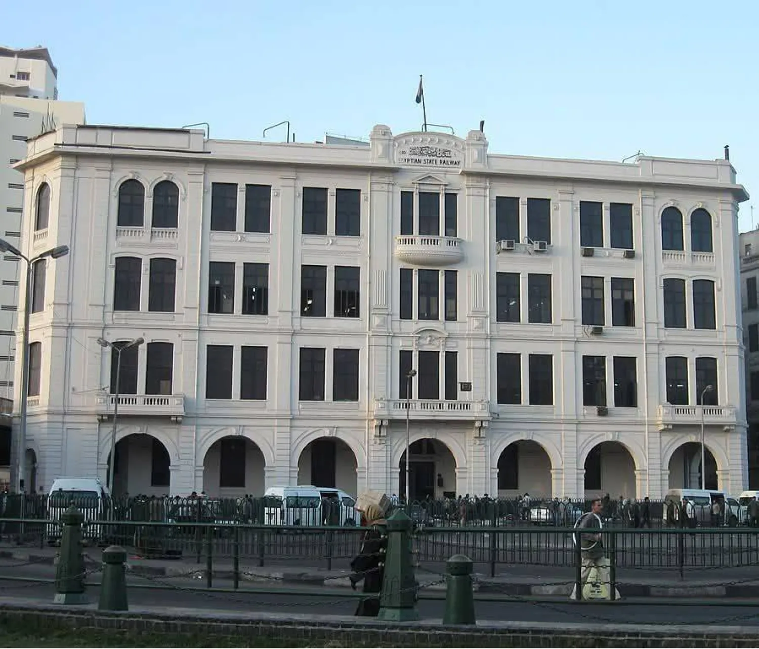 مبنى الإدارة الهندسية للسكك الحديدية بميدان رمسيس (صفحة ديوان المعماريين على فيسبوك)