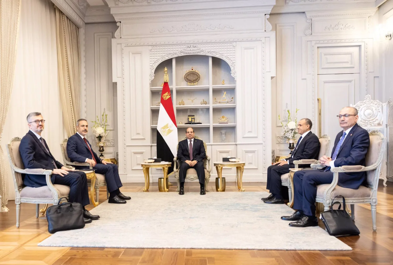 الرئيس المصري عبد الفتاح السيسي استقبل وزير الخارجية التركي هاكان فيدان خلال زيارته لمصر في مارس الماضي (الخارجية التركية)