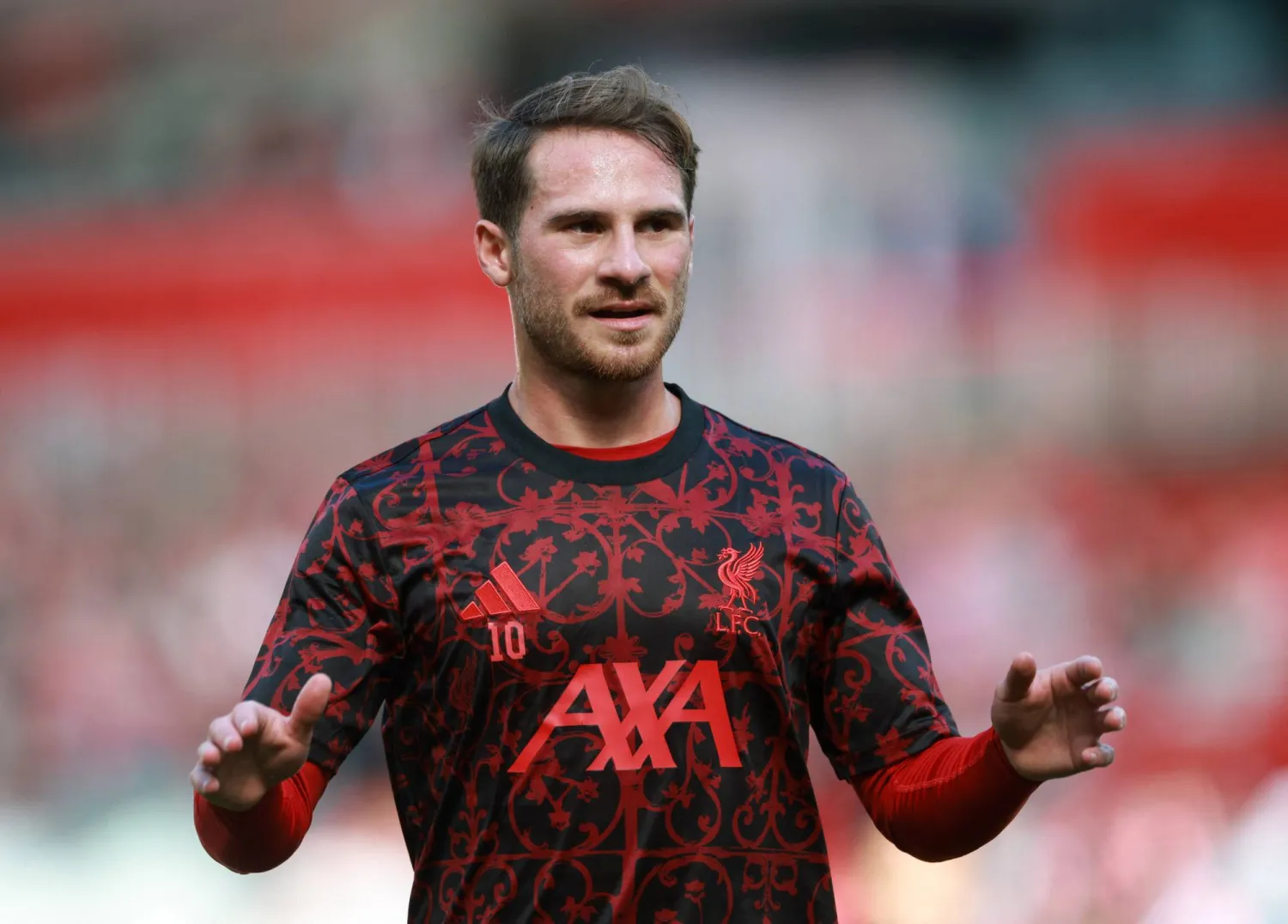 لاعب خط وسط ليفربول الأرجنتيني أليكسيس ماك أليستر (رويترز)