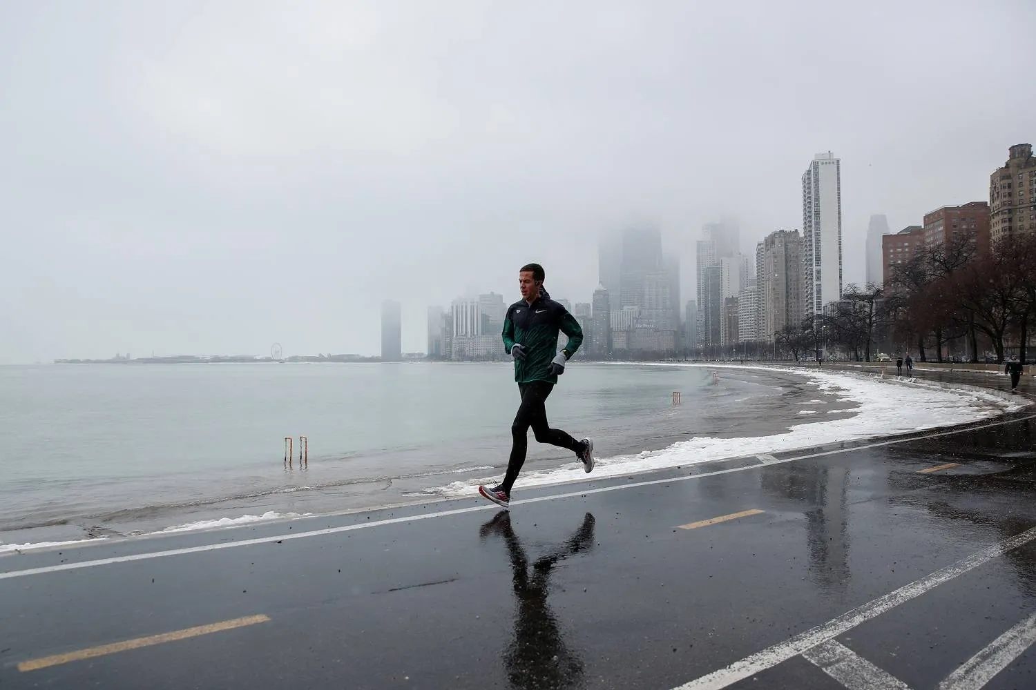 الجري يساعد على إنقاص الوزن (رويترز)