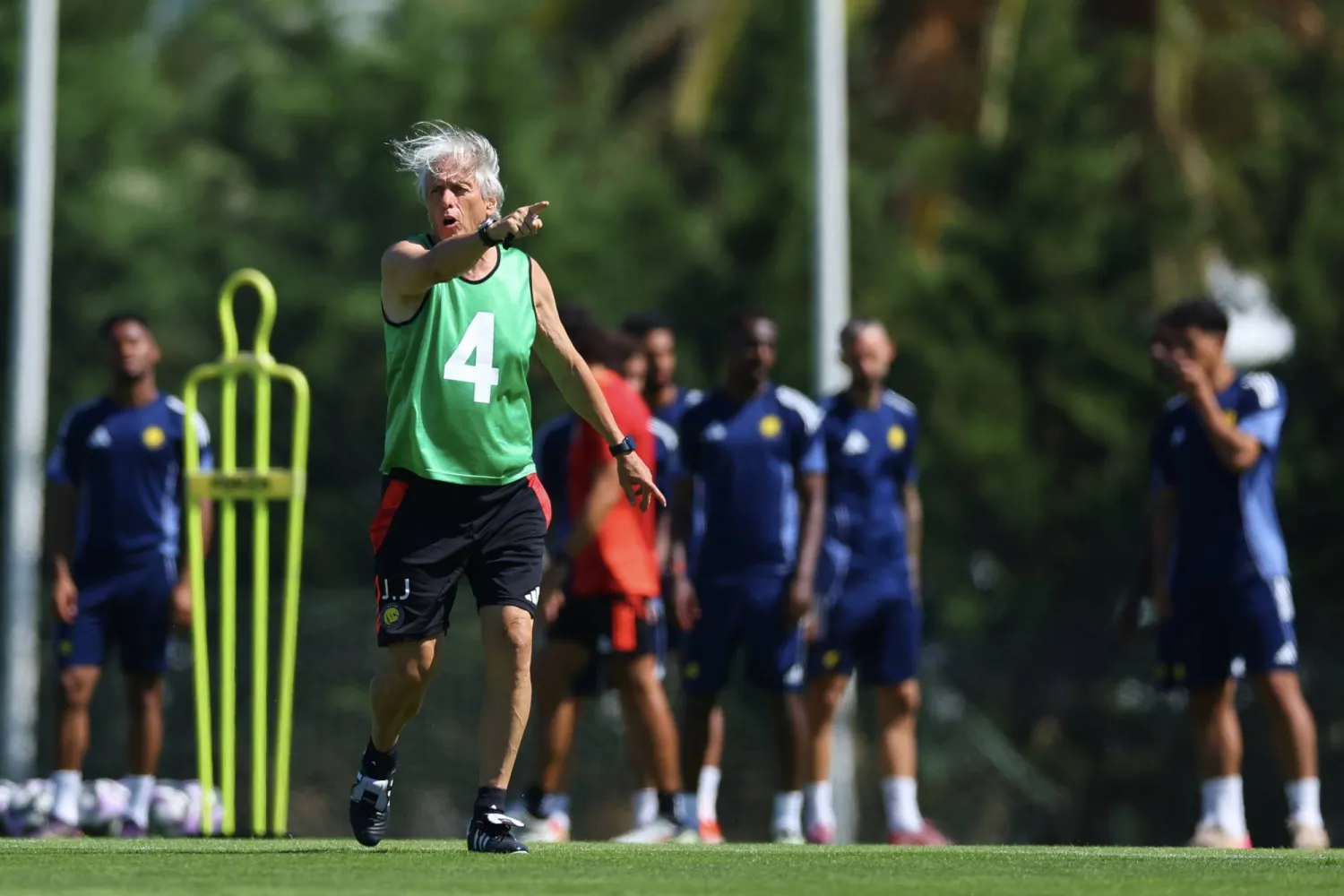 خيسوس أوصى بالتعاقد مع اللاعب الفرنسي (نادي النصر)