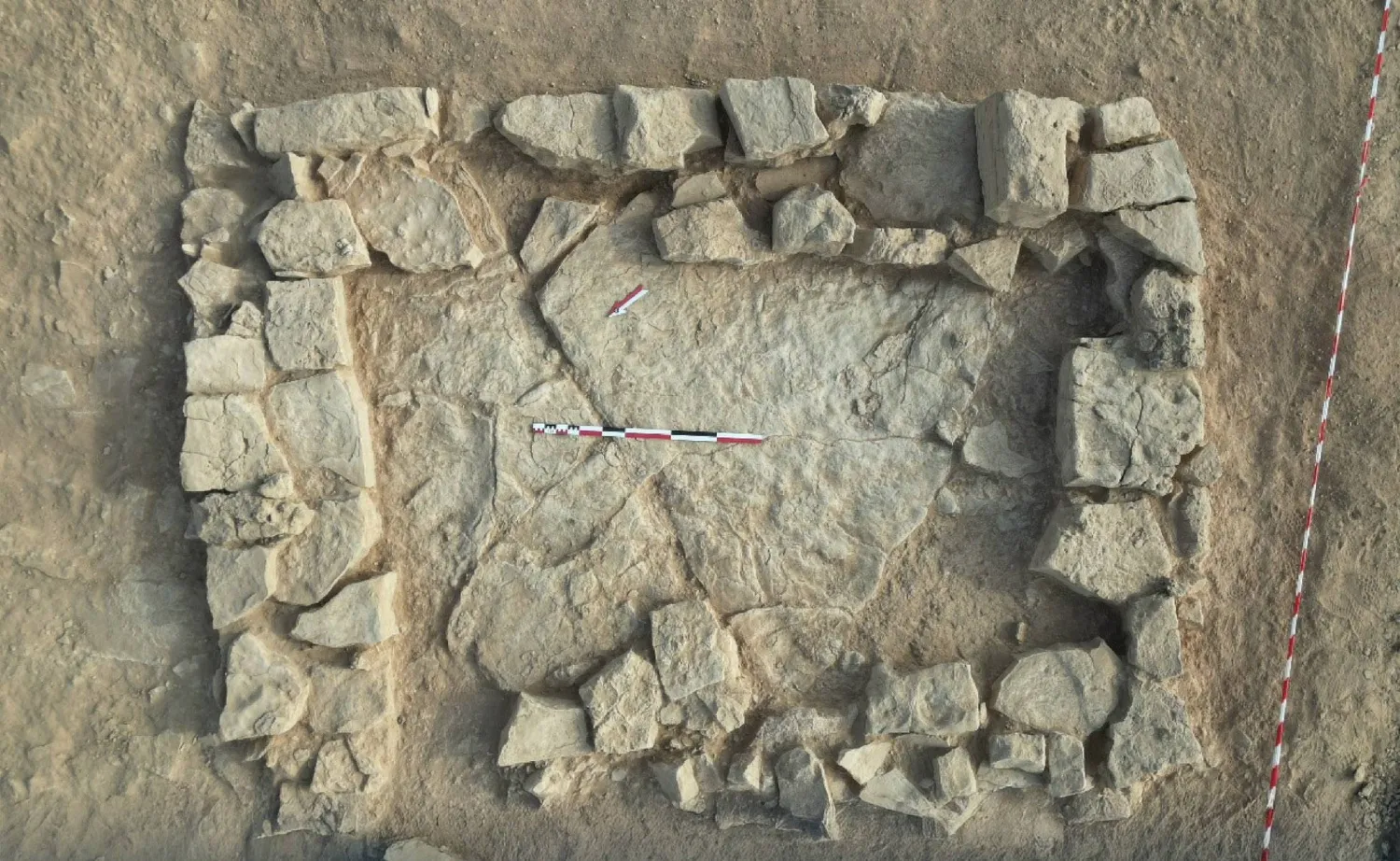 تتمتع بلدة «القرينة» بعمق تاريخي مع اختلاف العصور (هيئة التراث)