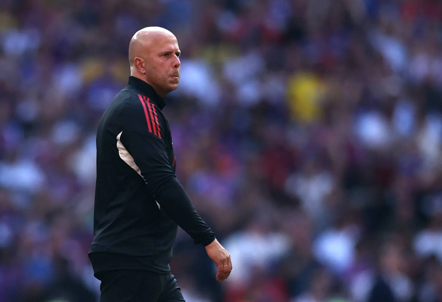 الهولندي آرني سلوت المدير الفني لفريق ليفربول (رويترز)