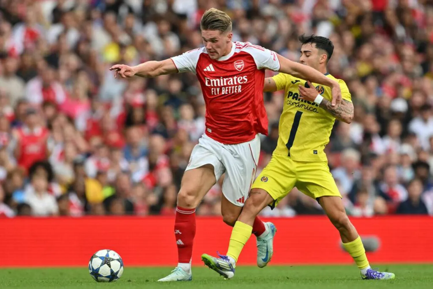 Arsenal are banking on Viktor Gyokeres to fire them to Premier League glory. Glyn KIRK / AFP
