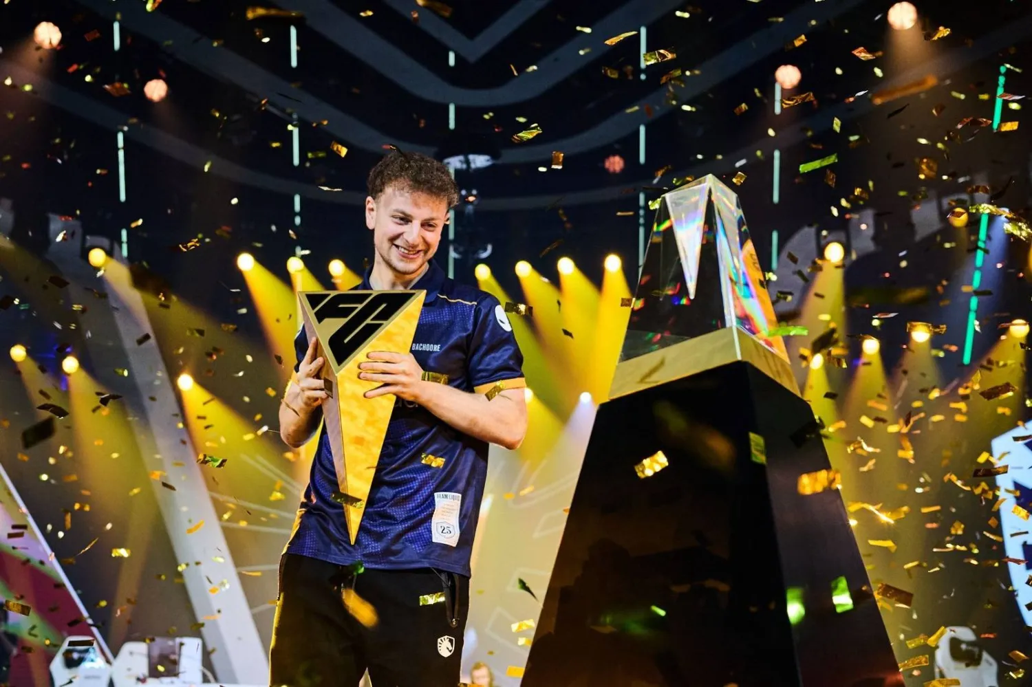 باشوري حصل على 250 ألف دولار وهي أكبر حصة من مجموع الجوائز المالية (الشرق الأوسط)