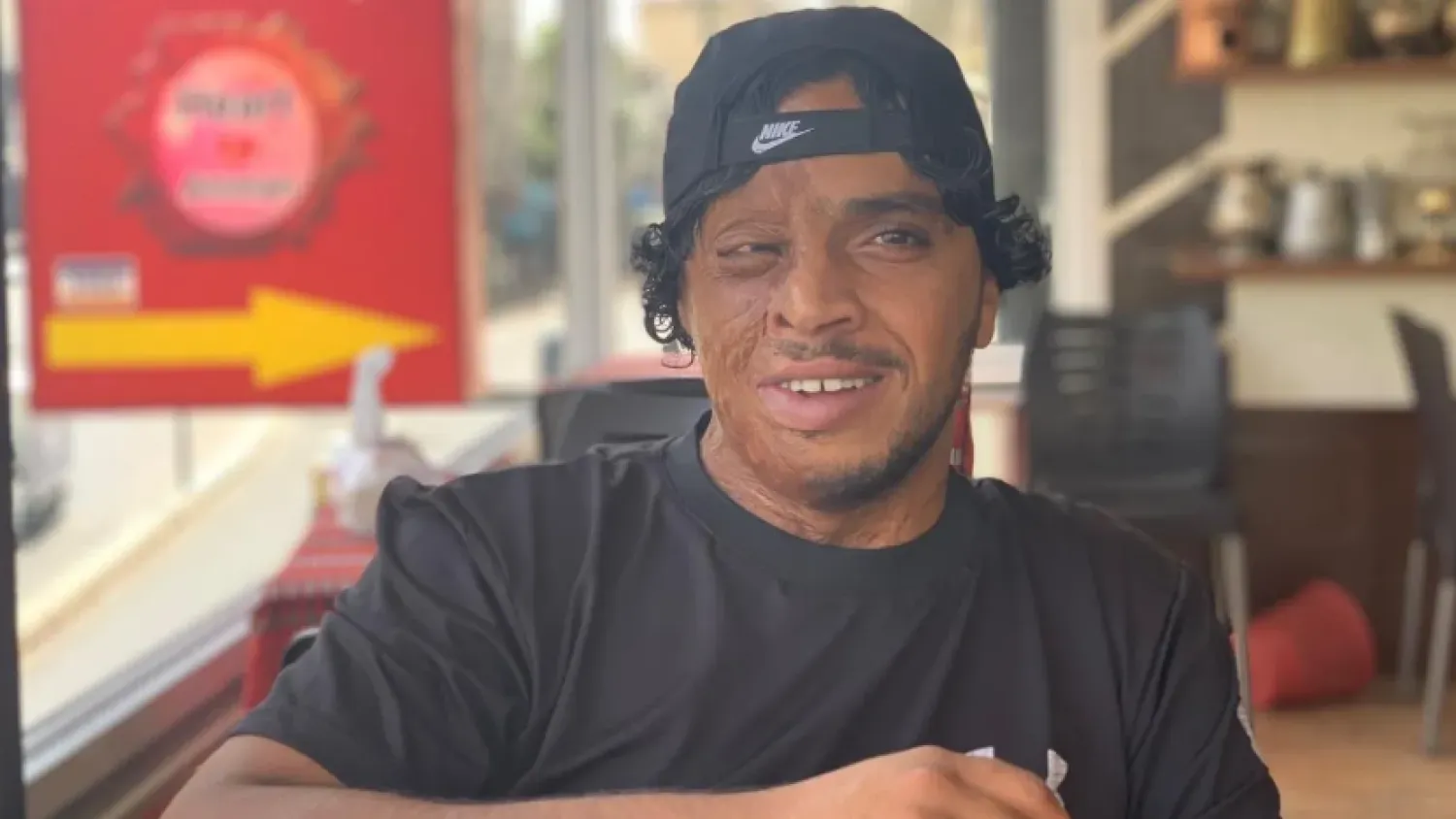 الناشط الفلسطيني عودة الهذالين