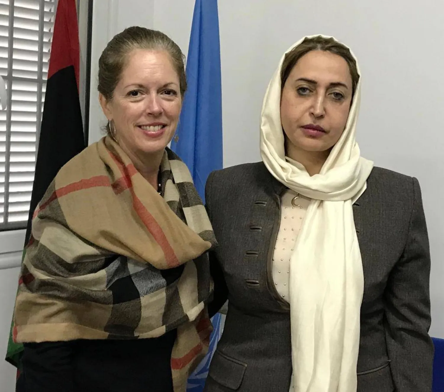 سرقيوة مع المستشارة الأممية ستيفاني وليامز بطرابلس في ديسمبر 2018 (البعثة الأممية)