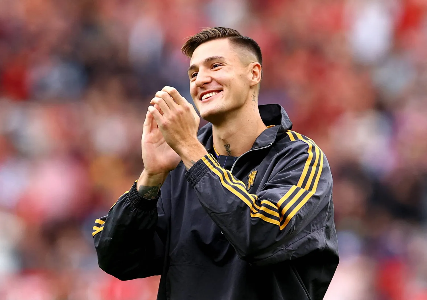 المهاجم السلوفيني الدولي بنجامين سيسكو المنضم حديثاً لصفوف مانشستر يونايتد (رويترز)