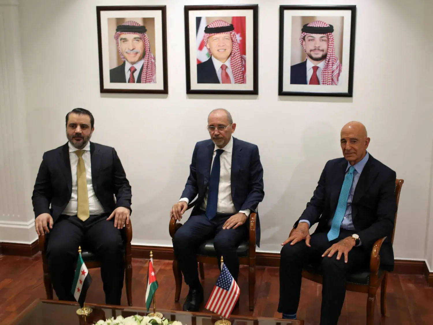 Barak, Safadi ve eş-Şeybani bugün Amman'da bir araya geldi (Reuters)