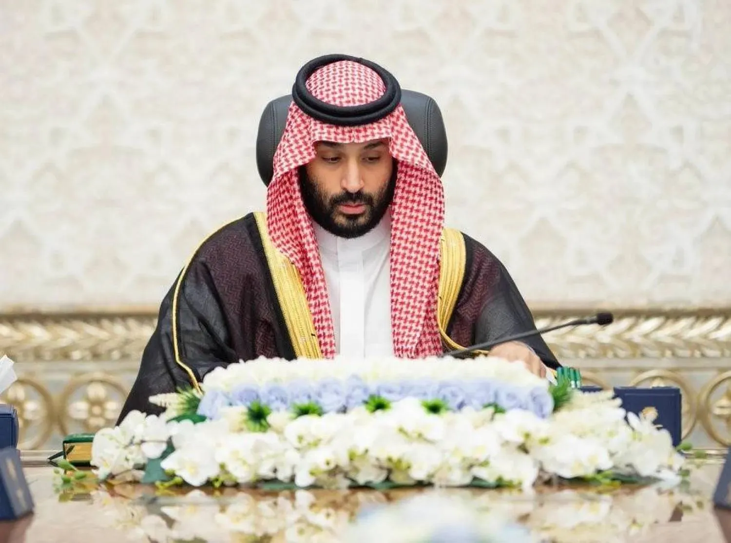 Prince Mohammed bin Salman, Crown Prince and Prime Minister, chairs the cabinet meeting in NEOM on Tuesday. (SPA)
