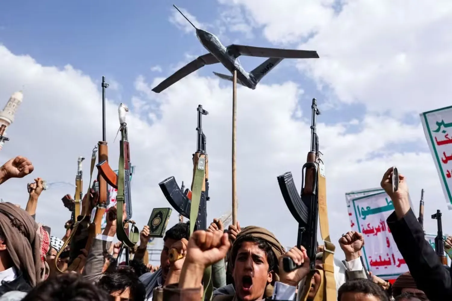 الجماعة الحوثية توسع حملات اعتقالاتها في أوساط السكان مع اقتراب ذكرى «الثورة اليمنية» (أ.ف.ب)