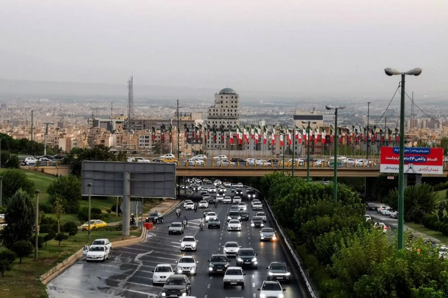  Cars drive on a motorway in southern Tehran on August 11, 2025. (AFP) 