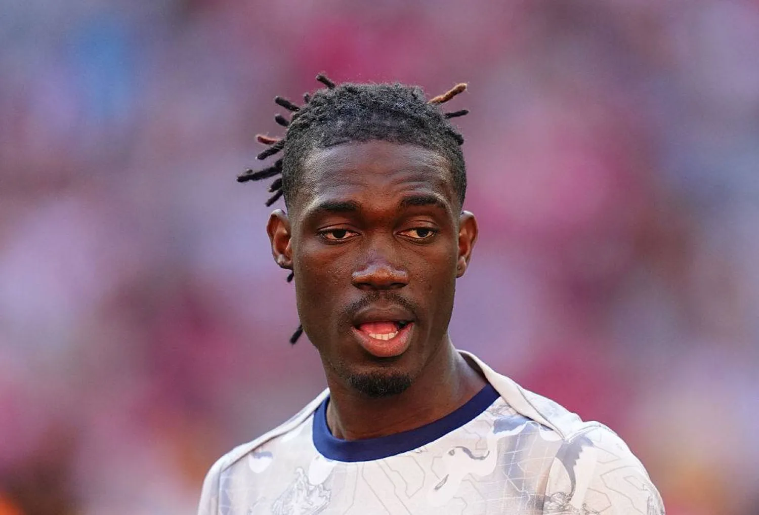 يفيس بيسوما لاعب وسط توتنهام (وسائل إعلام ألمانية)