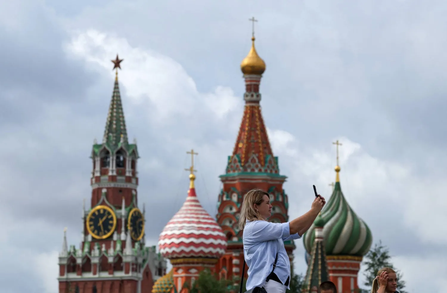 وزارة الدفاع الروسية تقول إن أوكرانيا تستعد لتنفيذ أعمال «استفزازية» لتعطيل القمة الروسية الأميركية (رويترز)