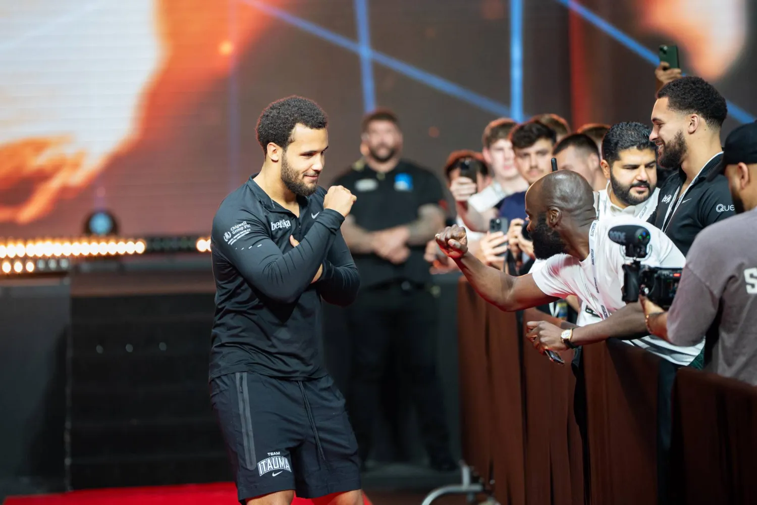 افتتحت «المملكة أرينا» في الرياض الثلاثاء فعاليات أسبوع الملاكمة (الشرق الأوسط) 