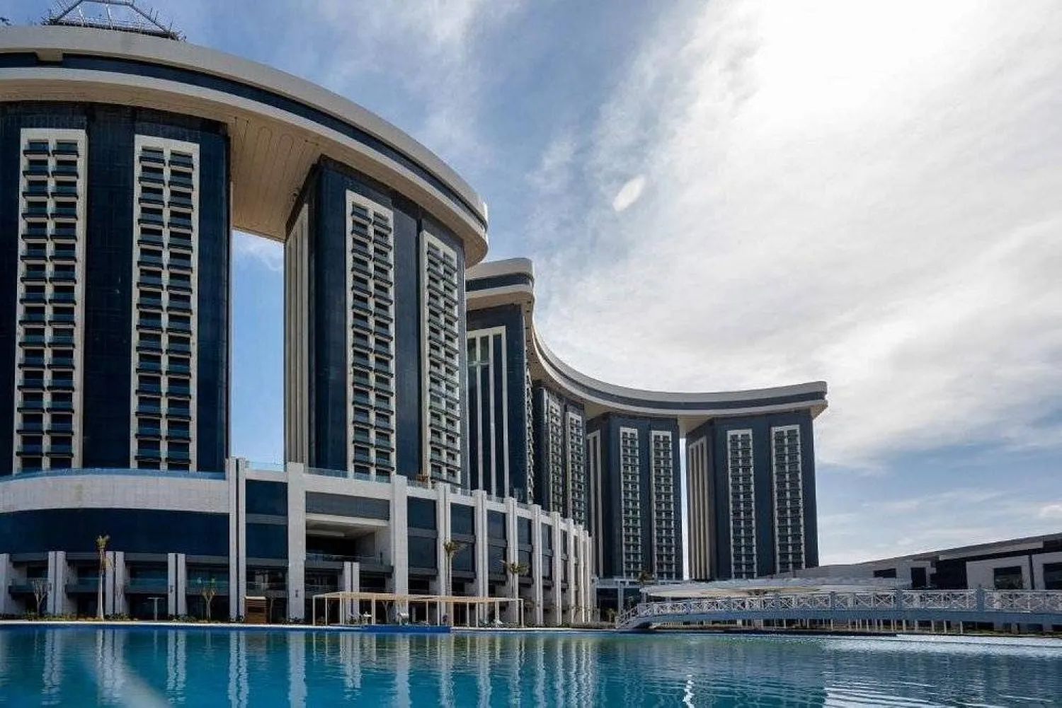 العلمين البحر الأبيض ـ تريب أدفيزر