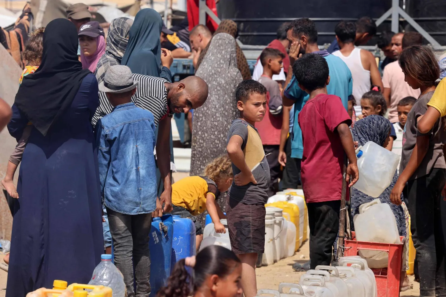 ارتفاع قياسي لدرجات الحرارة في قطاع غزة (أ.ف.ب)