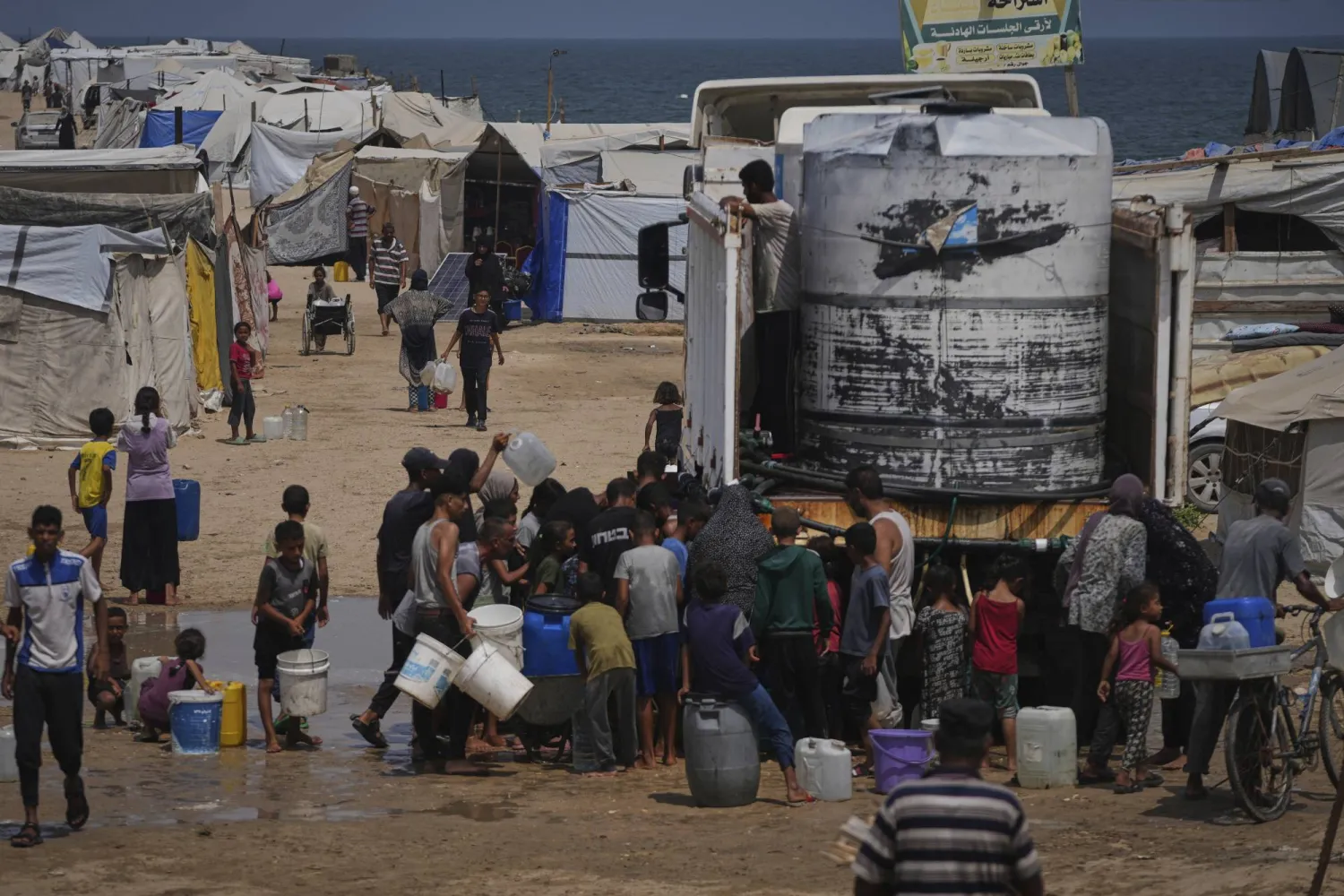 ارتفاع قياسي لدرجات الحرارة في قطاع غزة (أ.ب)