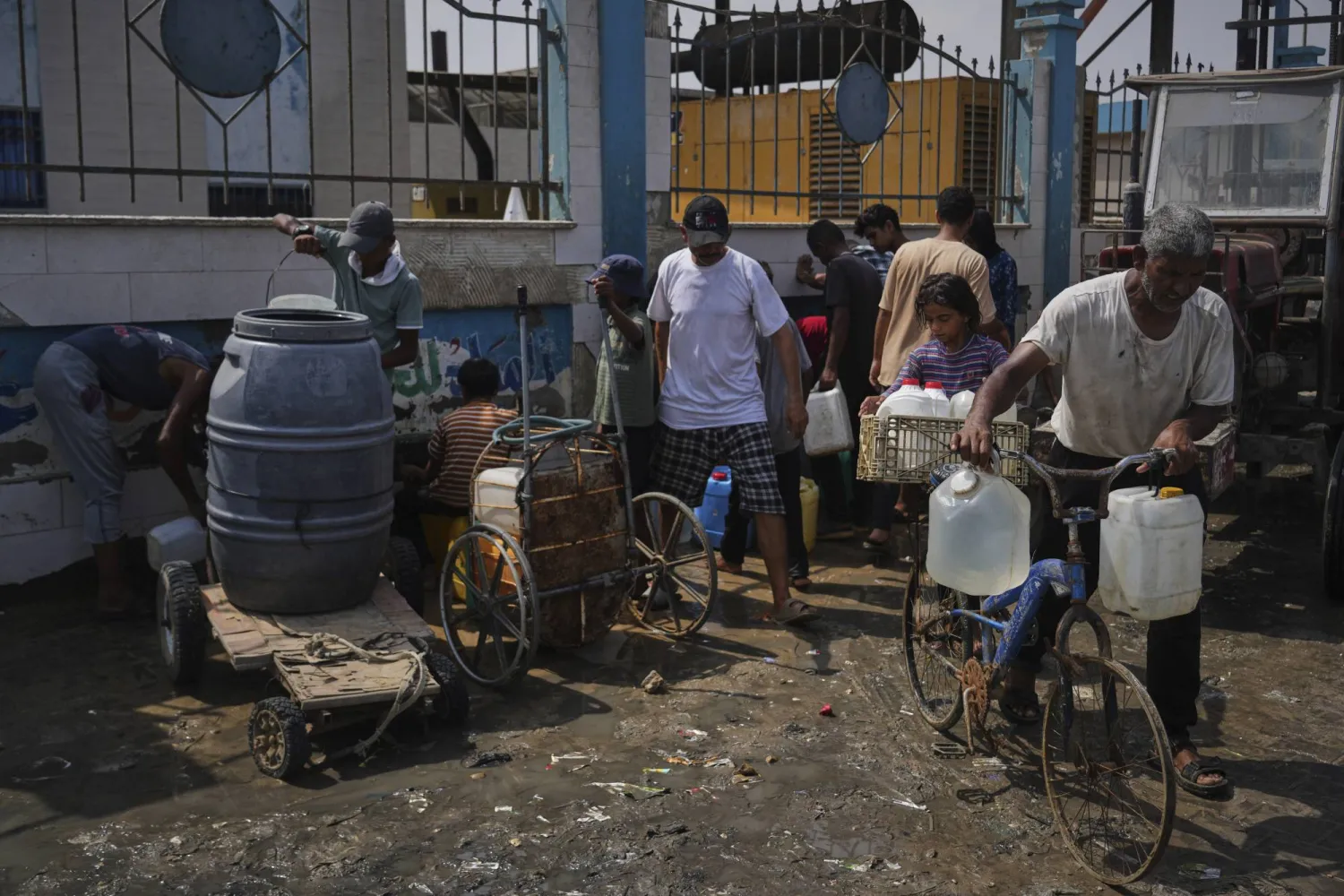 ارتفاع قياسي لدرجات الحرارة في قطاع غزة (أ.ب)