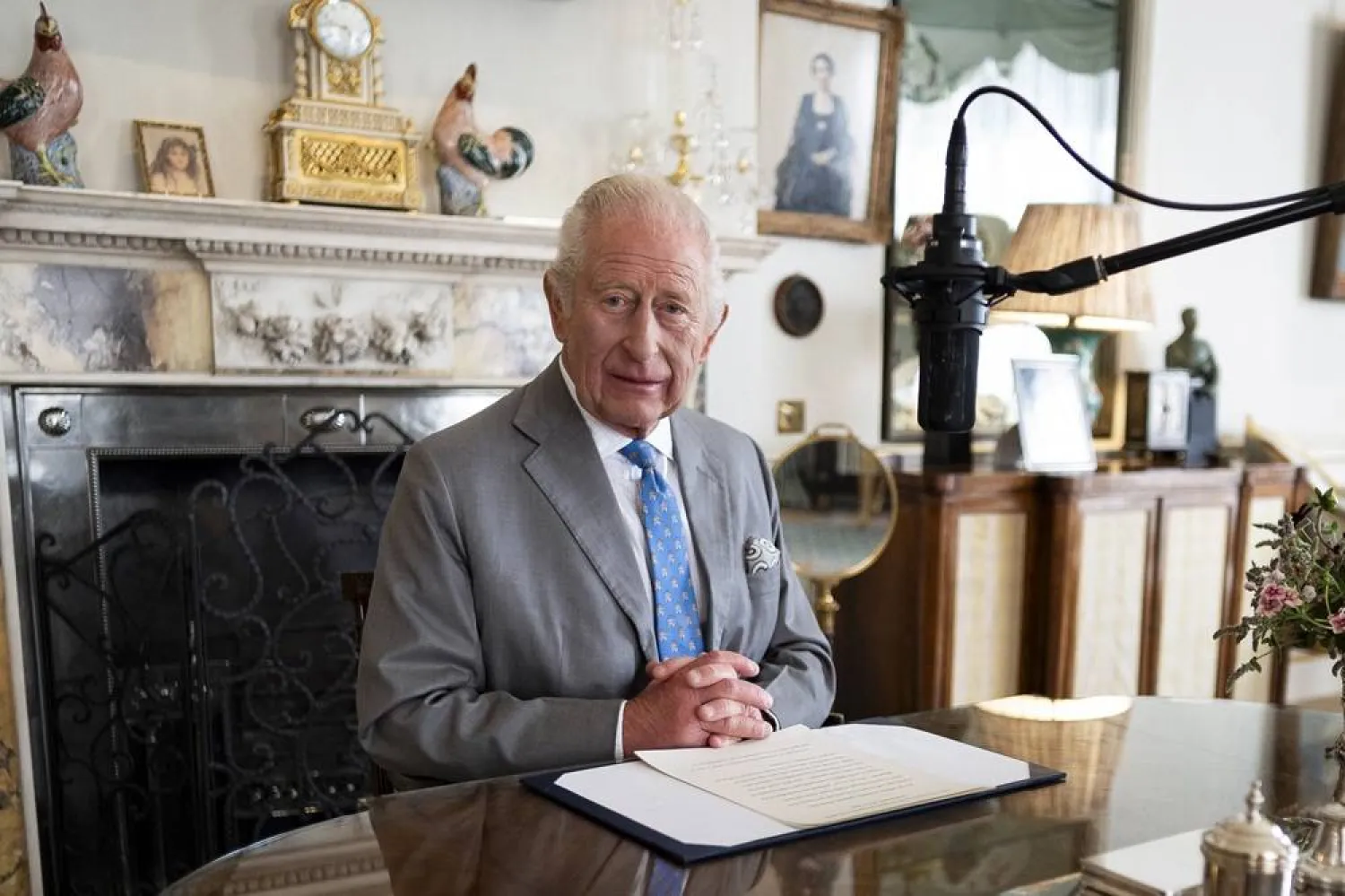  Britain's King Charles records a VJ Day message in the Morning Room of Clarence House, in London Britain, August 14, 2025. (Reuters)