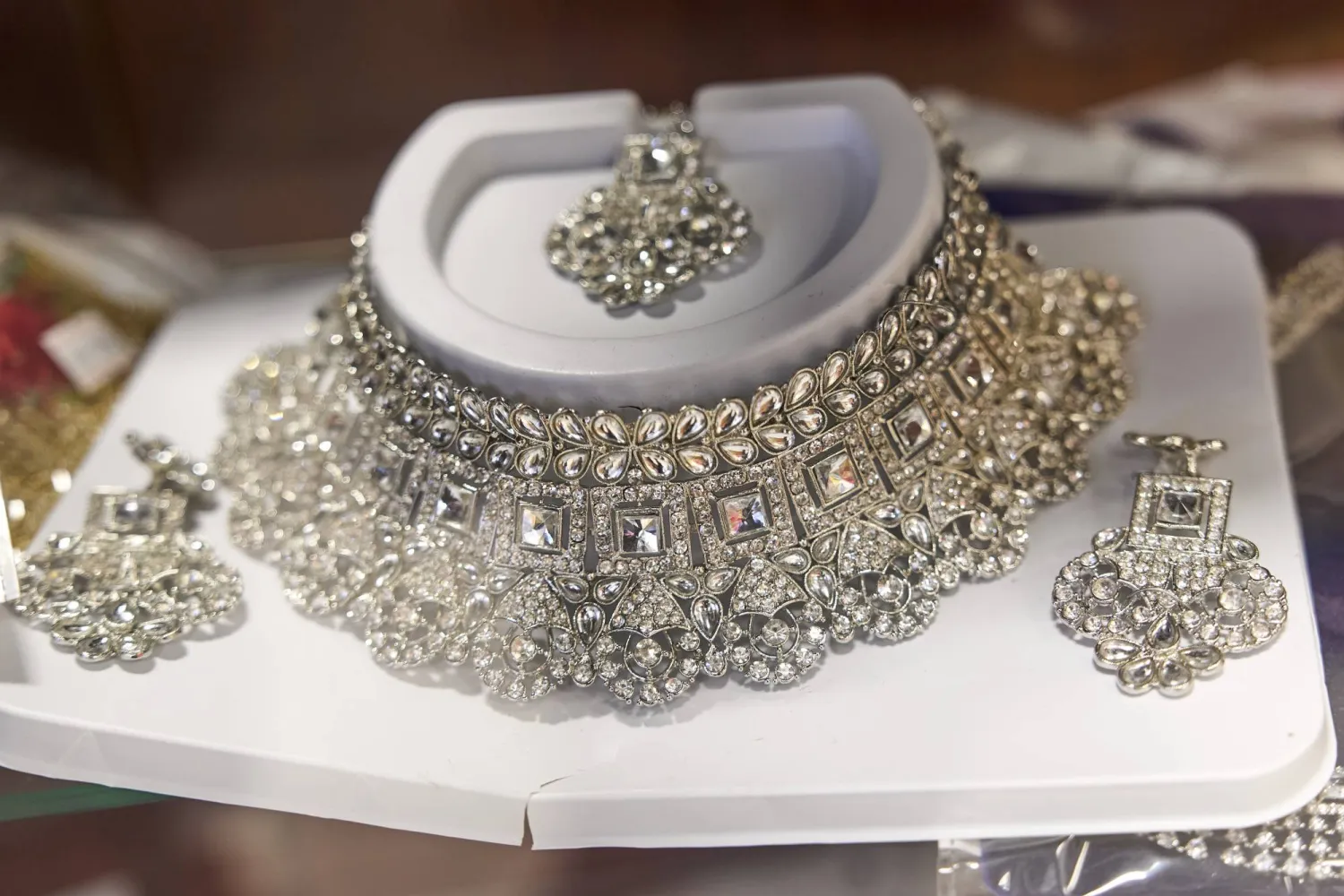 Handcrafted imported Indian jewelry is displayed in "Little India," in Artesia, Calif., Thursday, Aug. 7, 2025. (AP Photo/Damian Dovarganes)