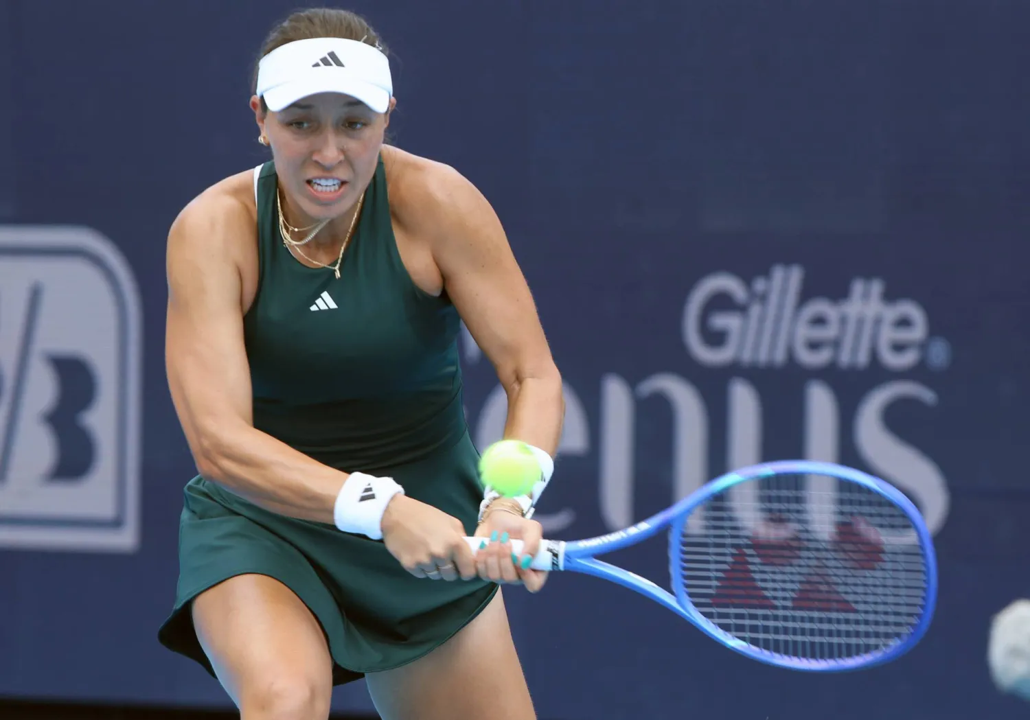 الأميركية جيسيكا بيغولا (إ.ب.أ)