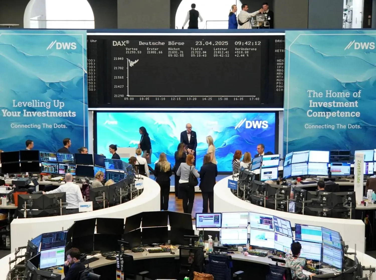 مؤشر أسعار الأسهم الألماني «داكس» في بورصة فرنكفورت (رويترز)