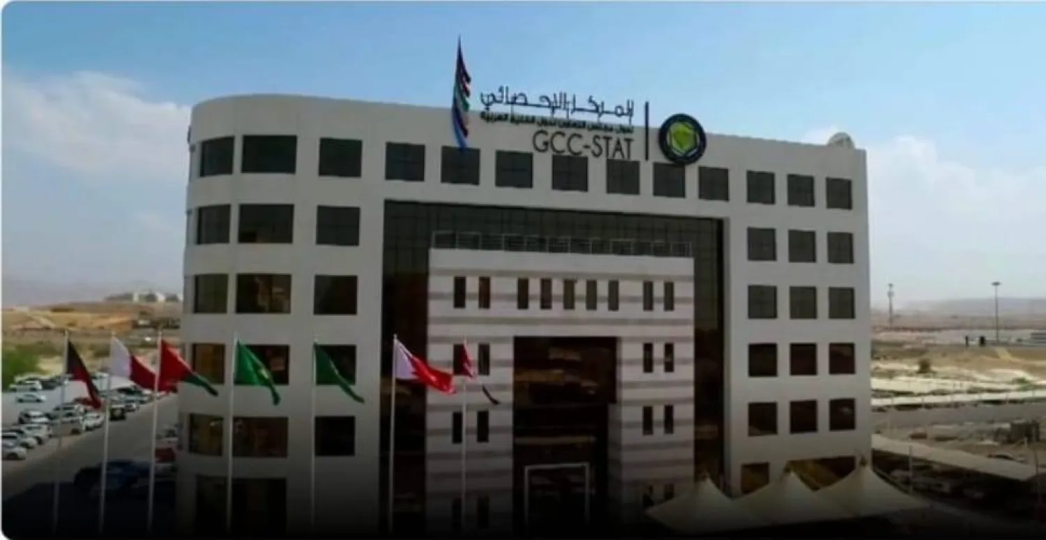 سجل الناتج المحلي الإجمالي لدول الخليج لعام 2023 انخفاضاً بنسبة 2.7 في المائة ليبلغ 2 تريليون و143.1 مليار دولار (العمانية)