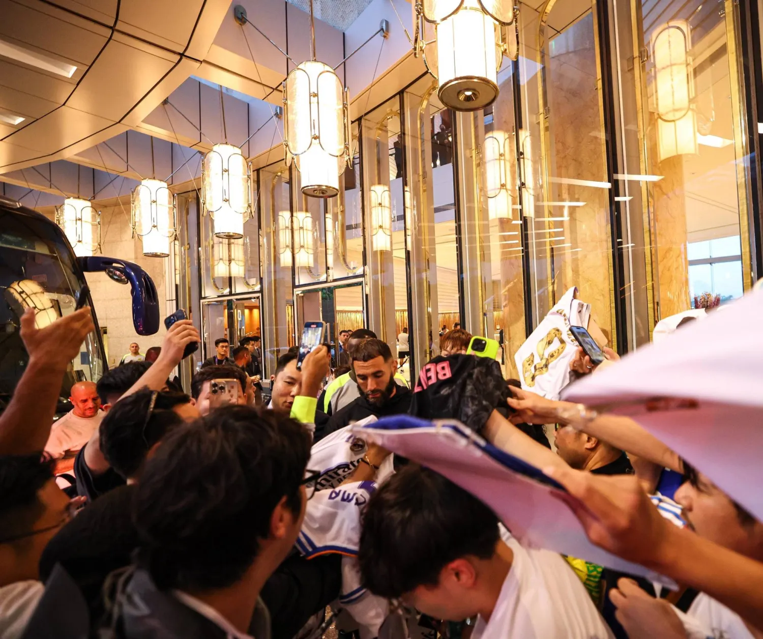 الاتحاد يقيم في فندق الفورسيزون المطل على ميناء فيكتوريا (نادي الاتحاد)