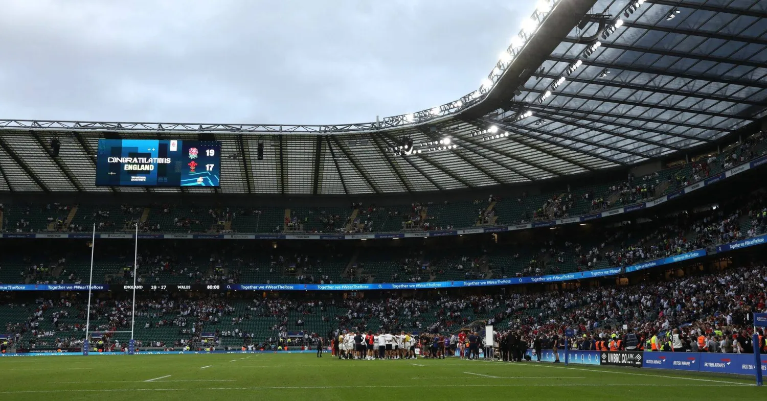 ملعب أليانز في لندن مسرح نهائي مونديال رغبي السيدات (رويترز) 